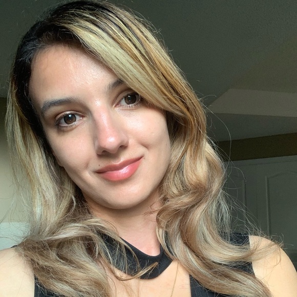 Meet your Posher, Ruxana - Picture 1 of 1